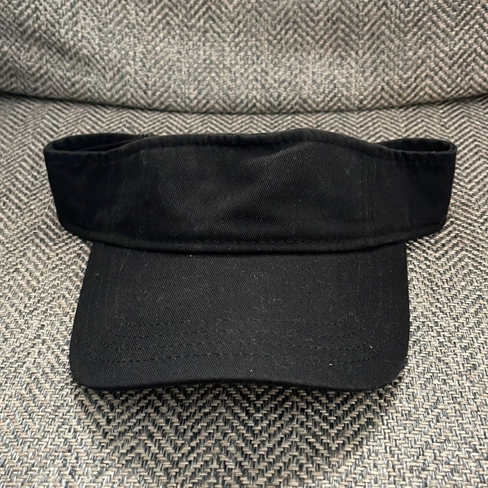 Plain black women’s black Visor hat cap new!